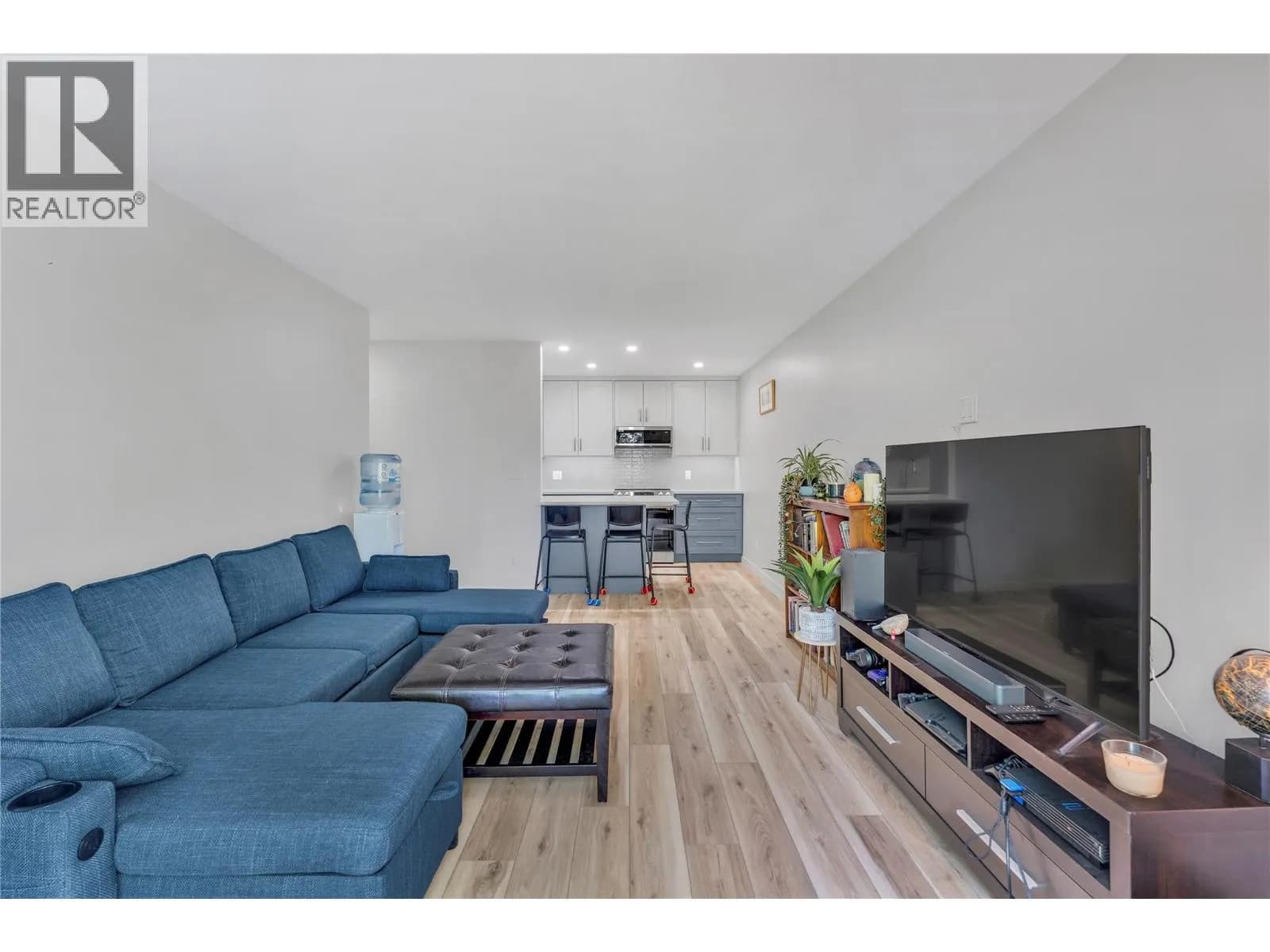 922 DYNES Avenue, Penticton