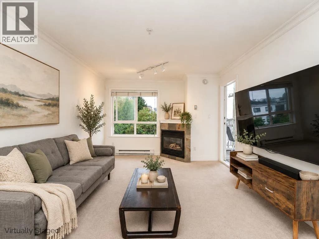 #302 128 W 21ST STREET, North Vancouver, BC photo 4