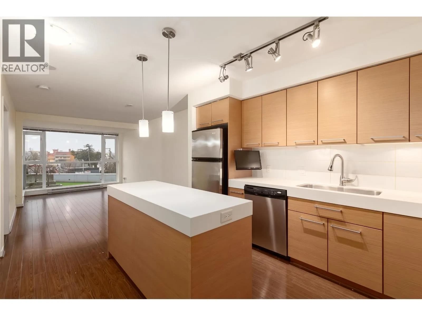 #408 2770 SOPHIA STREET, Vancouver, BC photo 2