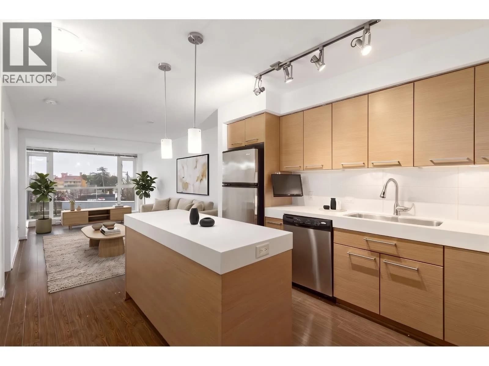 #408 2770 SOPHIA STREET, Vancouver, BC photo 3