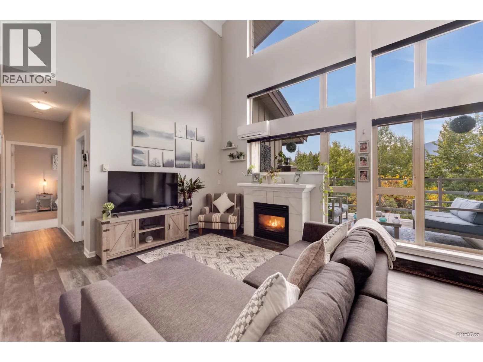 580 RAVEN WOODS DRIVE, North Vancouver