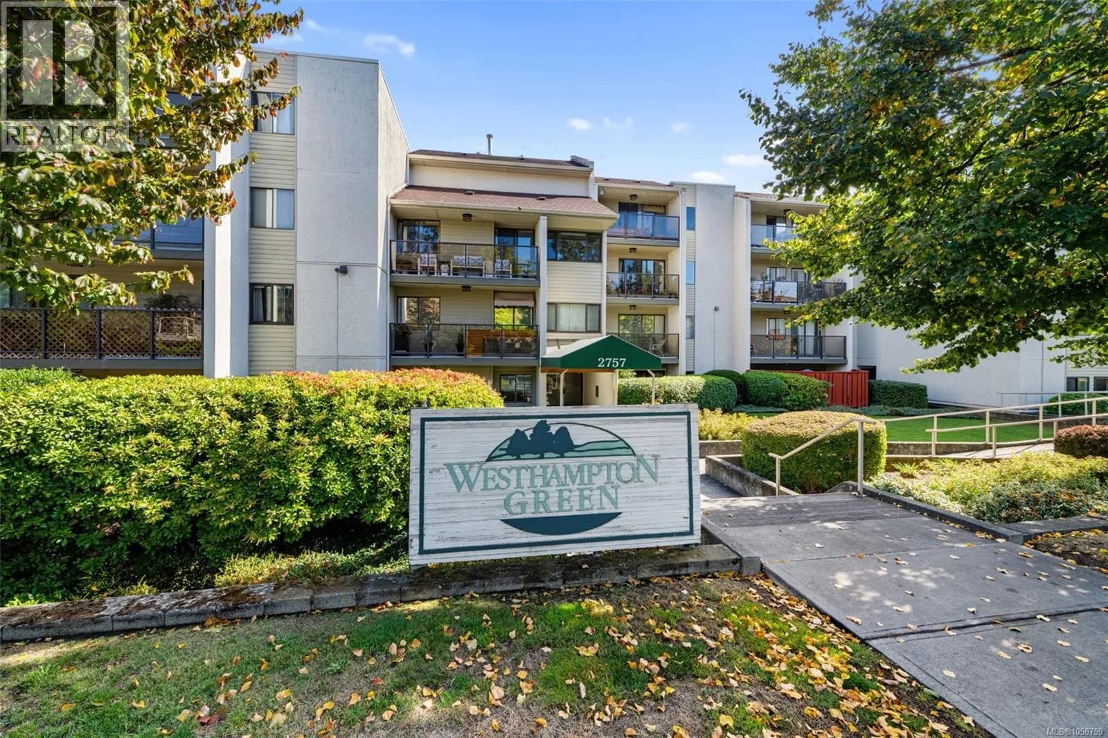 2757 Quadra St, Victoria