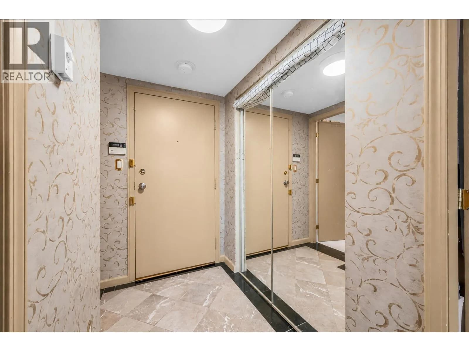 #1601 8238 SABA ROAD, Richmond, BC photo 3