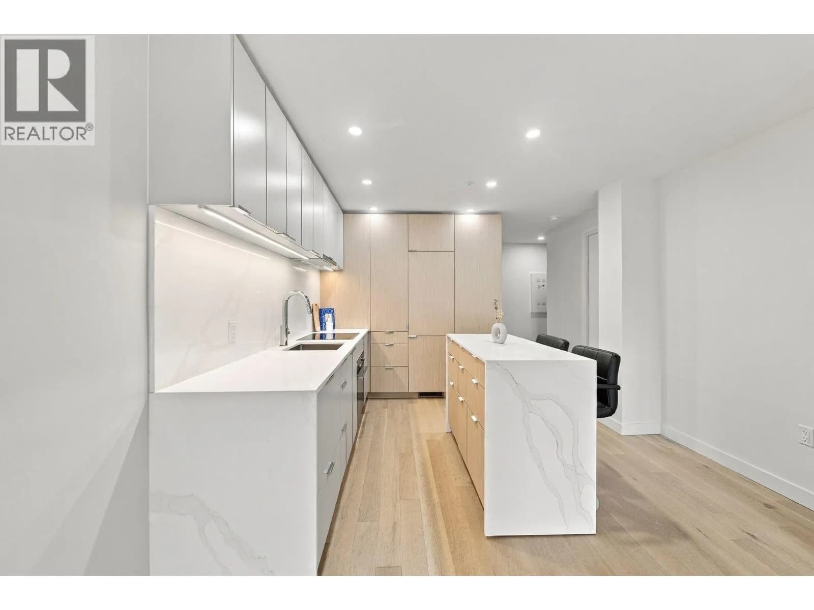 #507 239 KEEFER STREET, Vancouver, BC photo 4