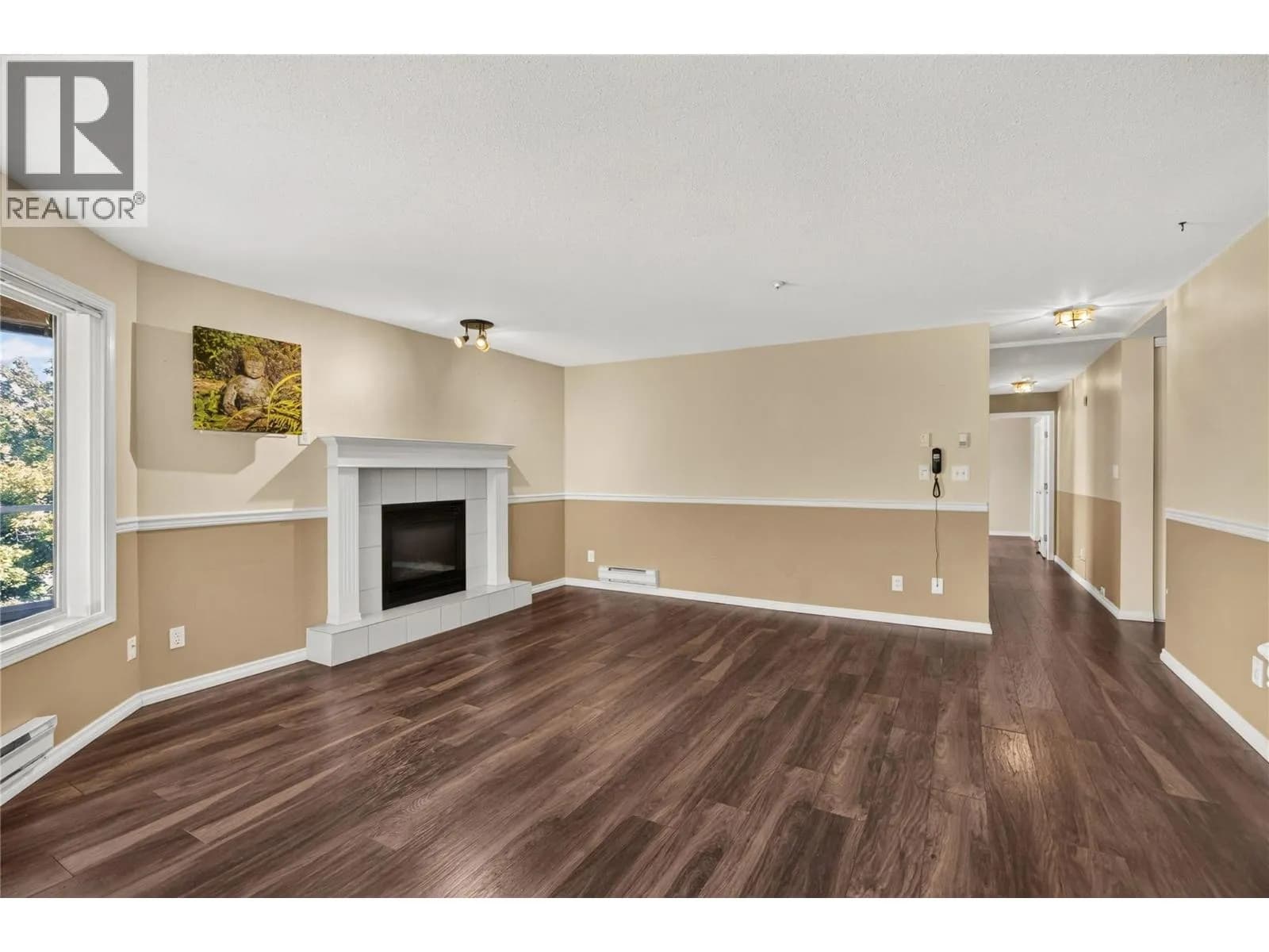 #301 1750 ATKINSON Street, Penticton, BC photo 3