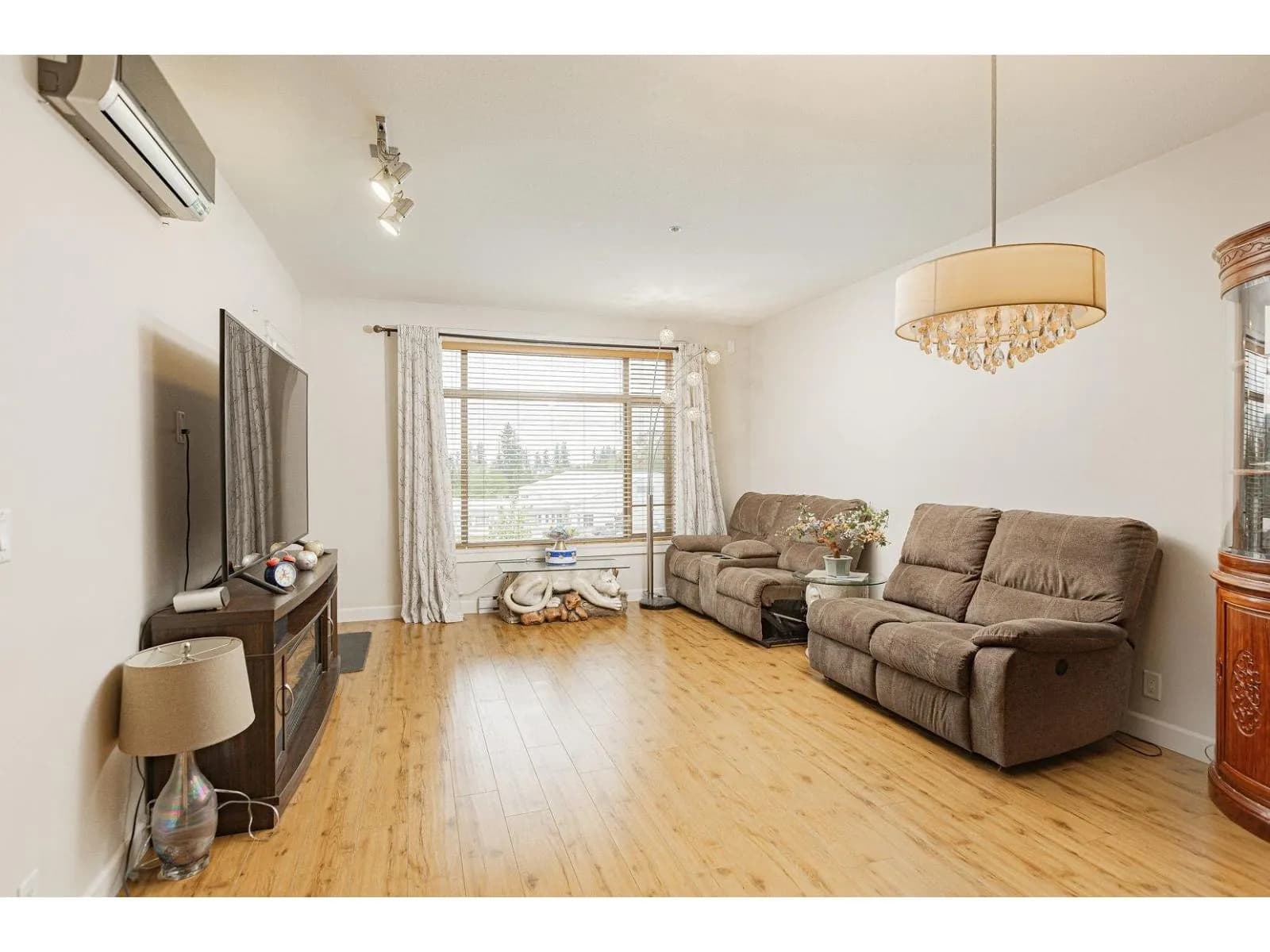 8067 207 STREET, Langley