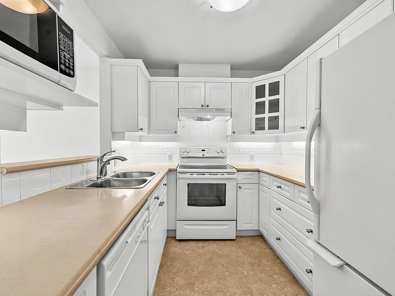 #302 20448 PARK AVENUE, Langley, BC photo 4