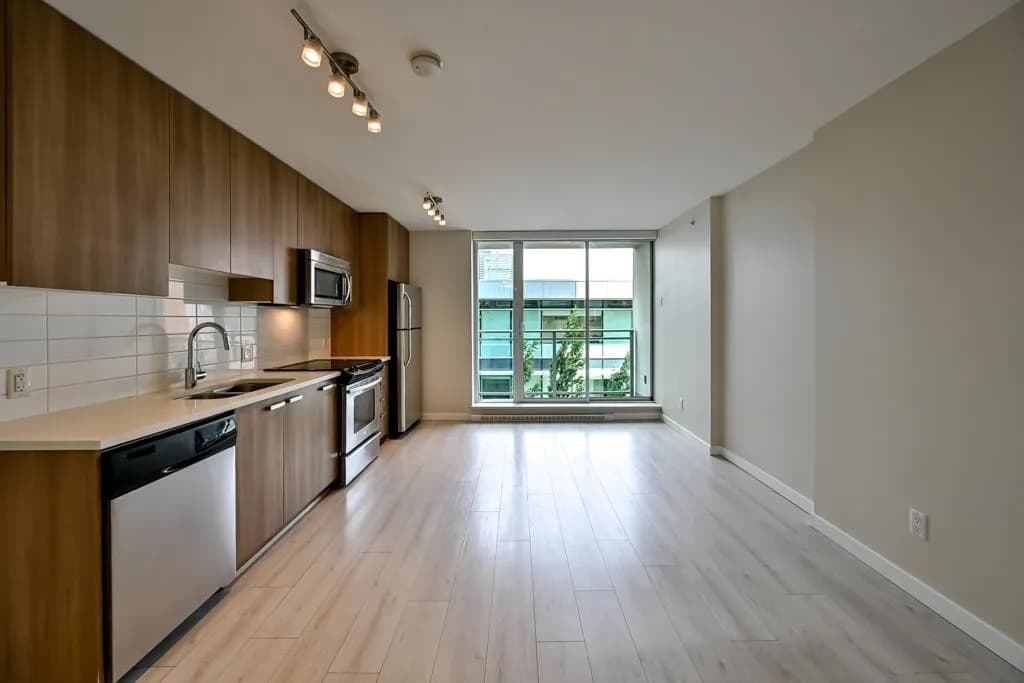 #503 13325 102A AVENUE, Surrey, BC photo 4