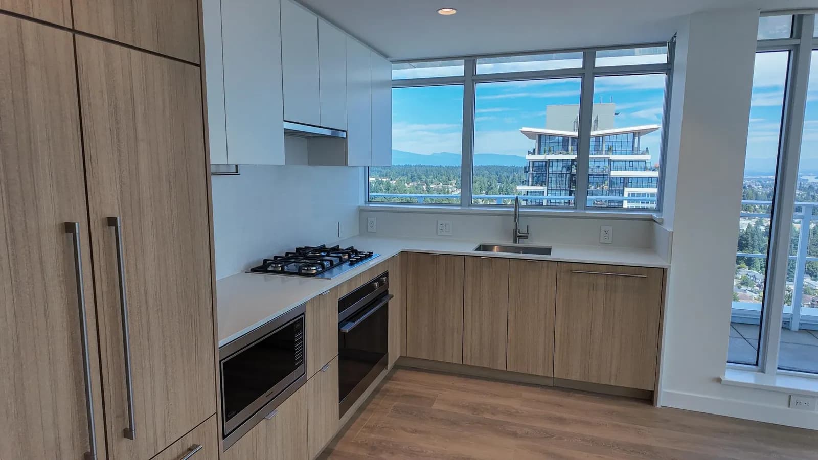 #2301 505 NELSON STREET, Coquitlam, BC photo 3