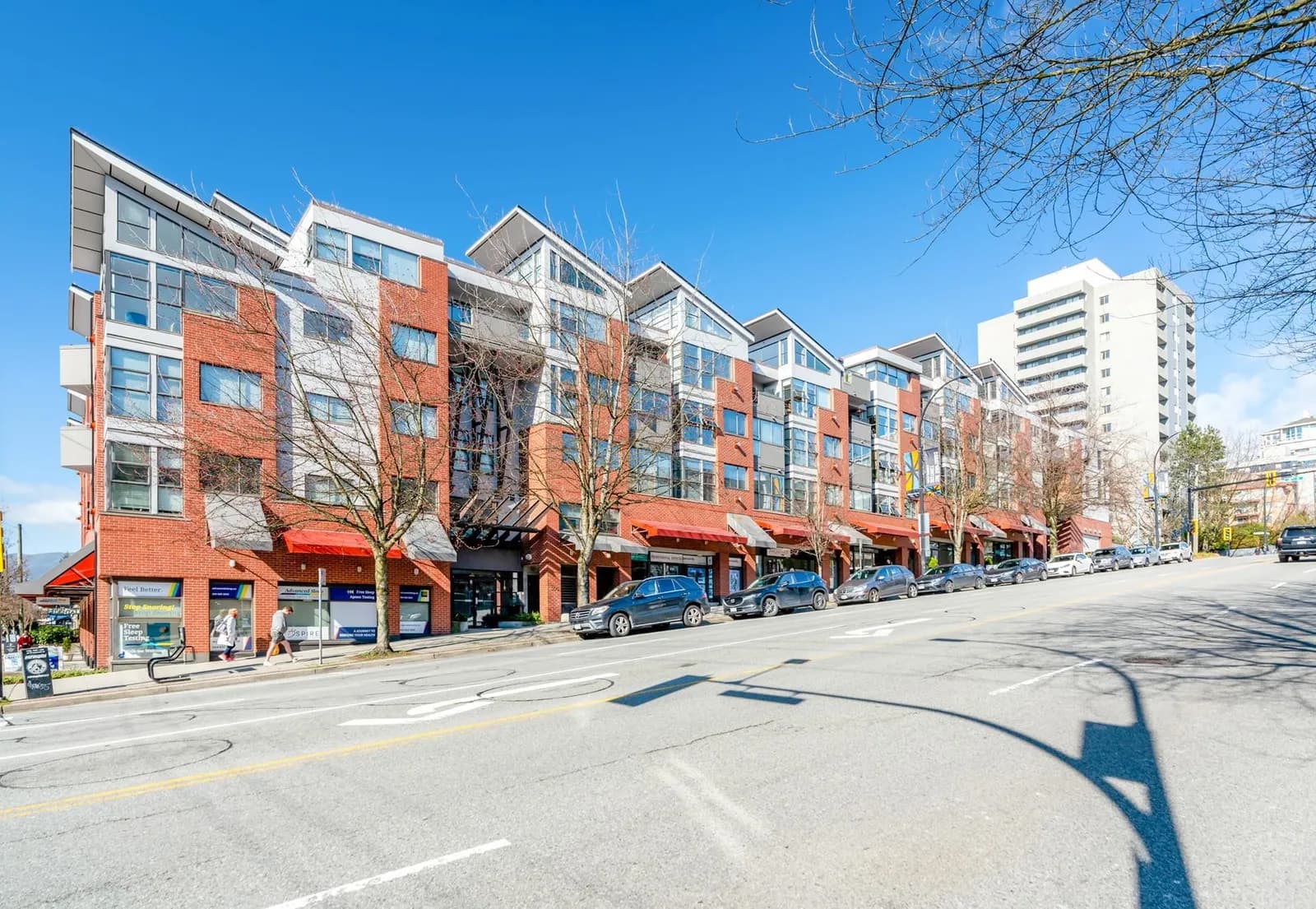 345 LONSDALE AVENUE, North Vancouver