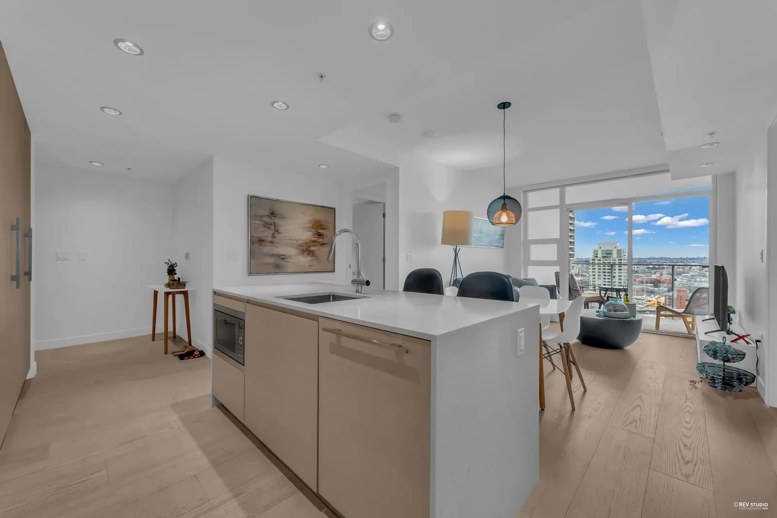 #2212 1289 HORNBY STREET, Vancouver, BC photo 4