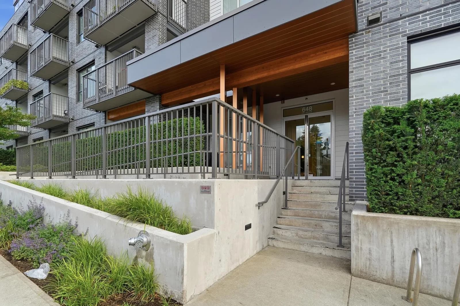 #304 648 LEA AVENUE, Coquitlam, BC photo 3