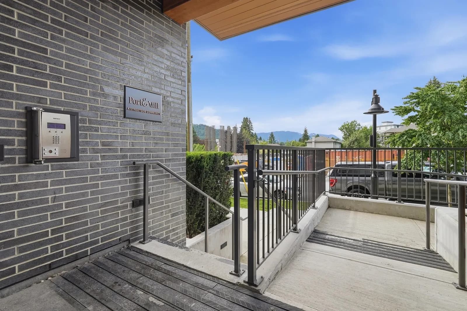 #304 648 LEA AVENUE, Coquitlam, BC photo 4