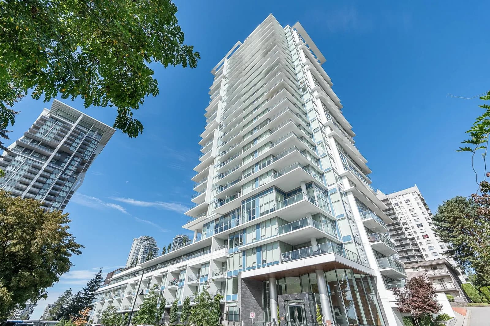 #1004 555 SYDNEY AVENUE, Coquitlam, BC photo 2