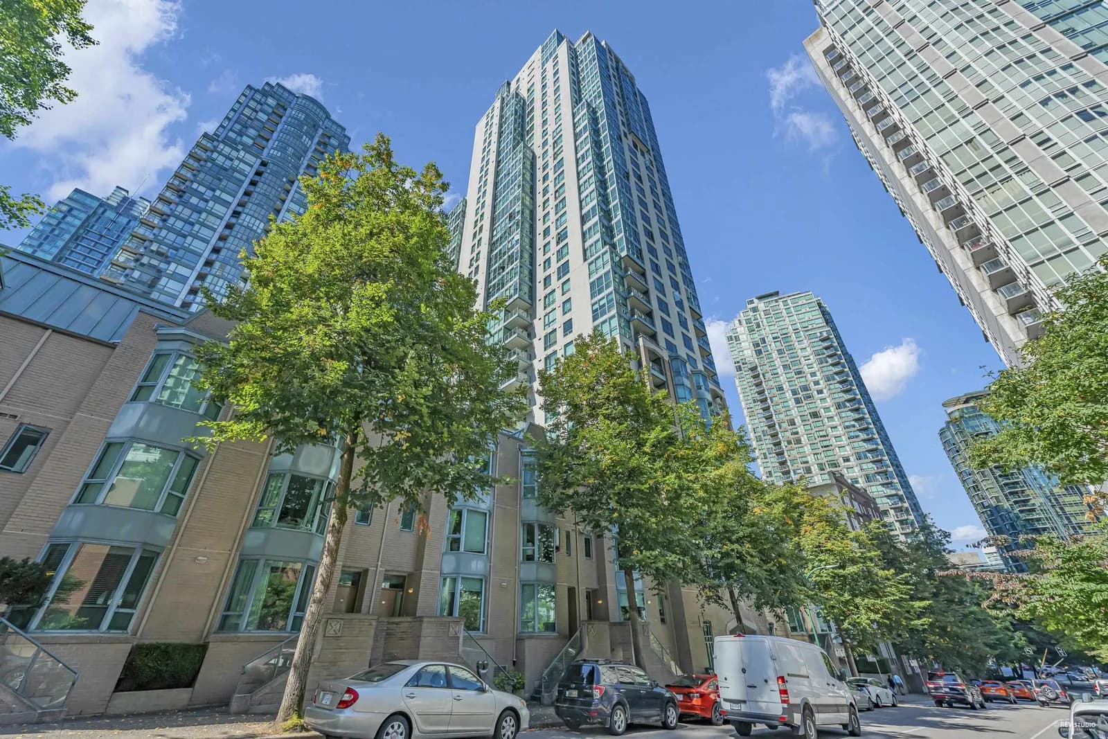1238 MELVILLE STREET, Vancouver