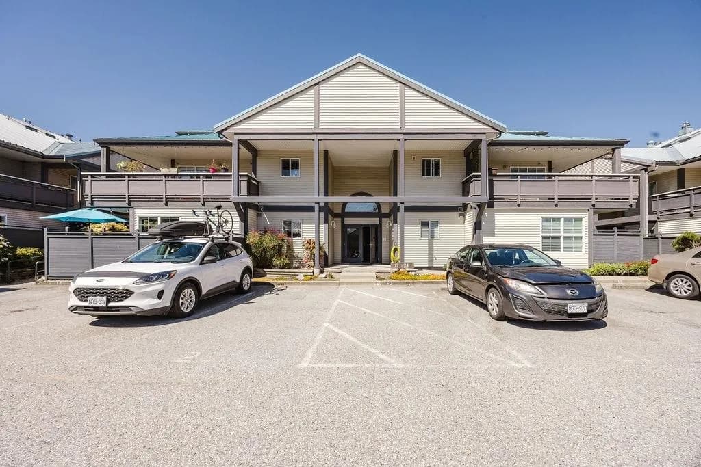 #17 689 PARK ROAD, Gibsons, BC photo 2