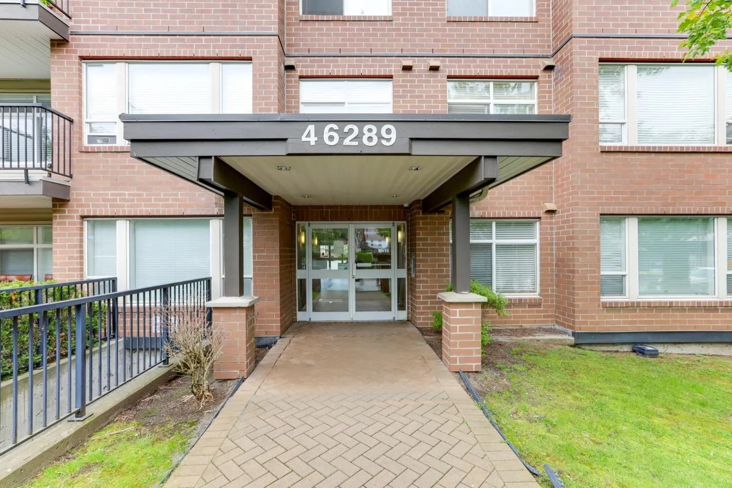 #102 46289 YALE ROAD, Chilliwack, BC photo 3