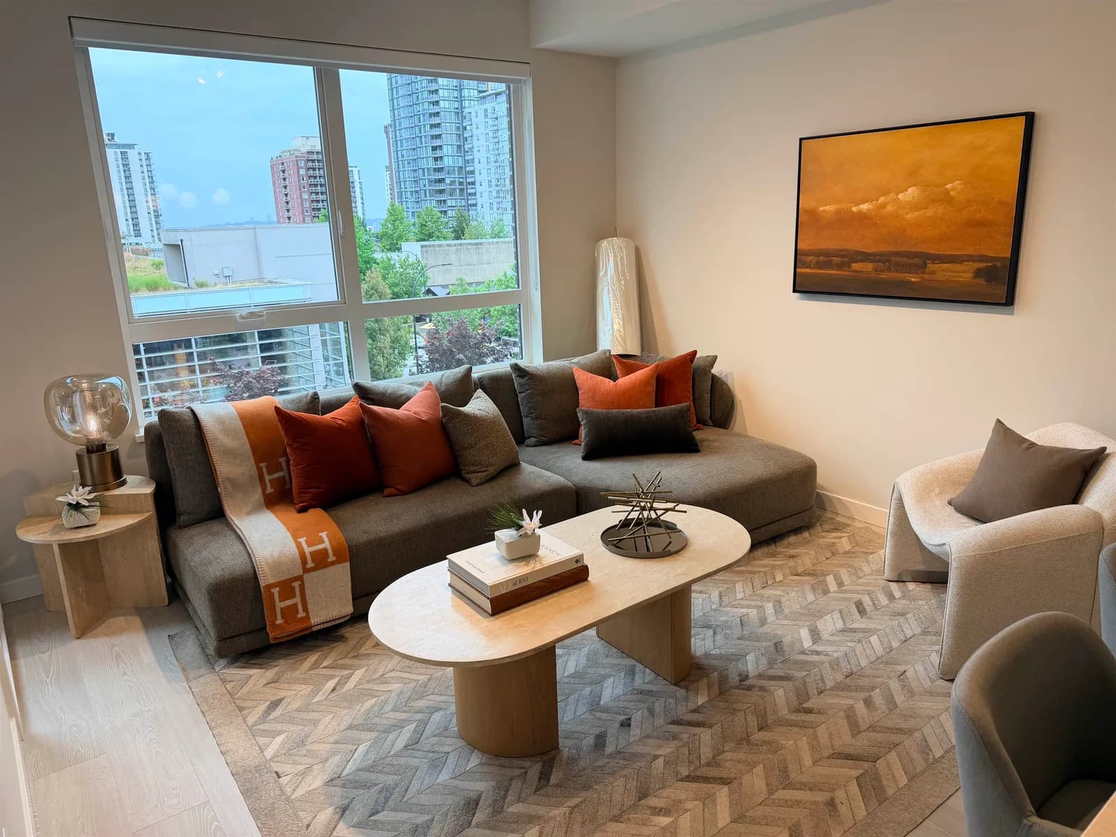 #403 110 E 17TH STREET, North Vancouver, BC photo 3