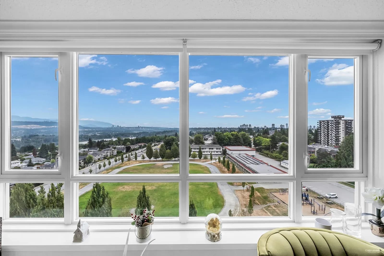 6055 NELSON AVENUE, Burnaby