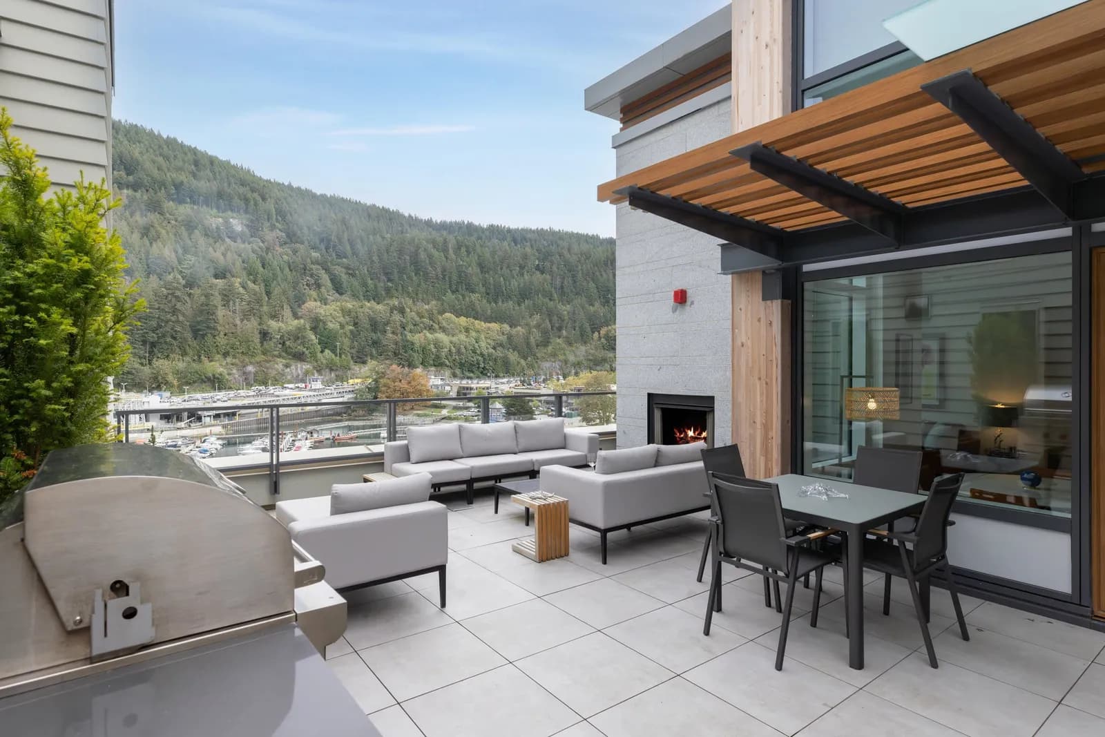 #706 6707 NELSON AVENUE, West Vancouver, BC photo 4