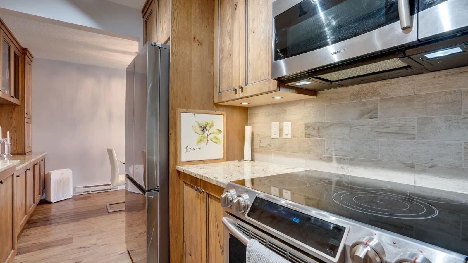 #222 575 SUTHERLAND AVENUE, No City Value, BC photo 3