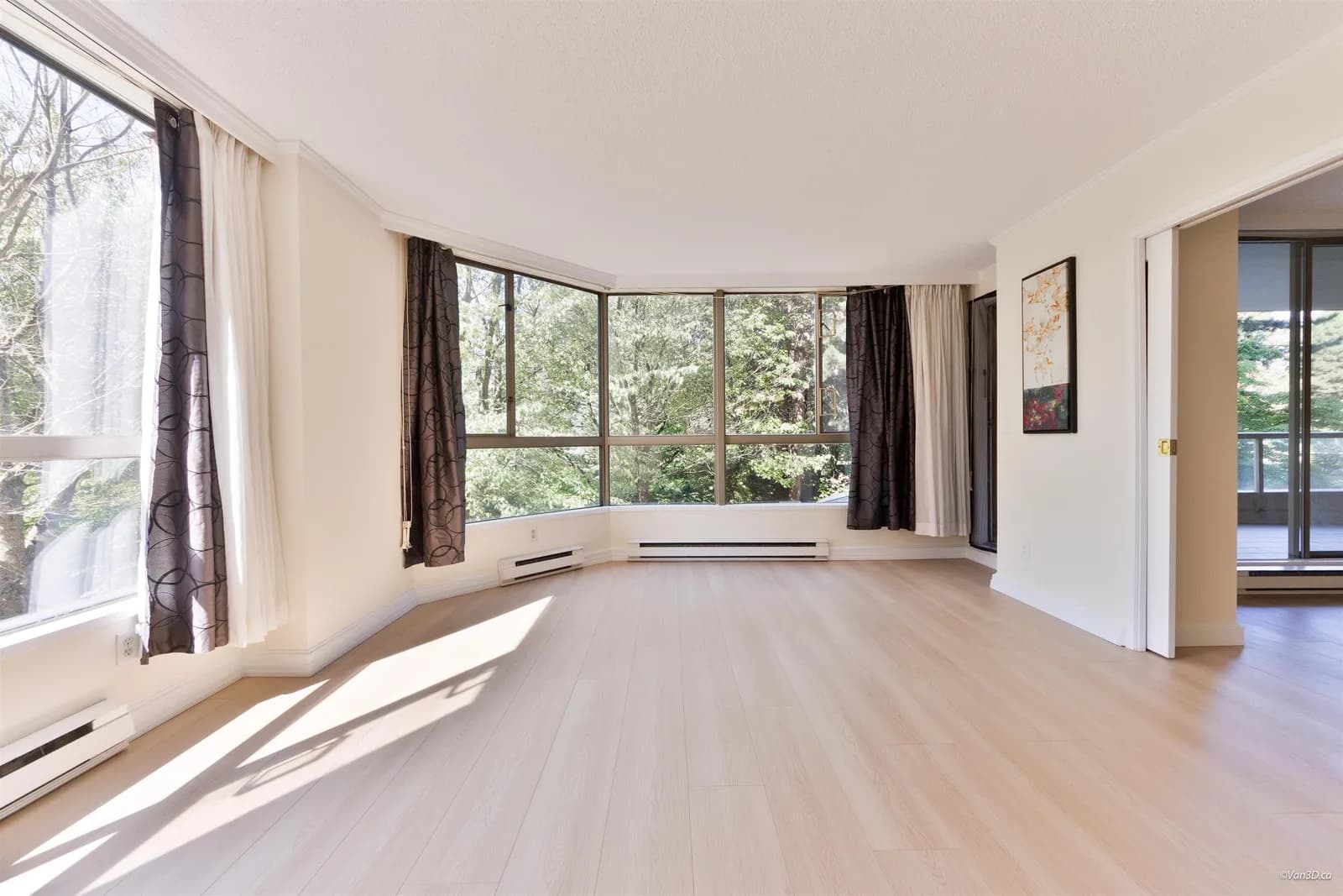 #201 4350 BERESFORD STREET, Burnaby, BC photo 2