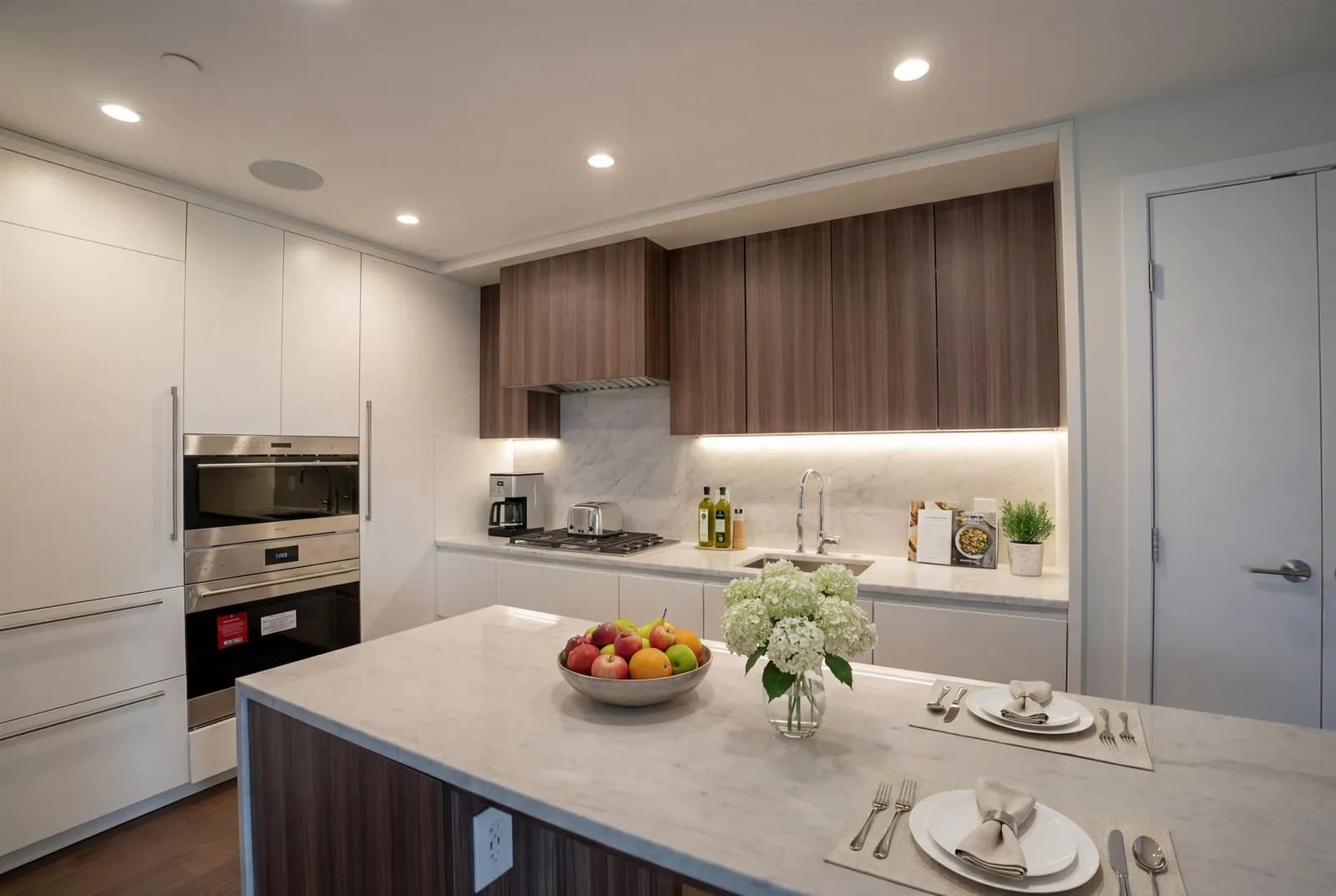 #909 7418 PAULSON STREET, Vancouver, BC photo 2