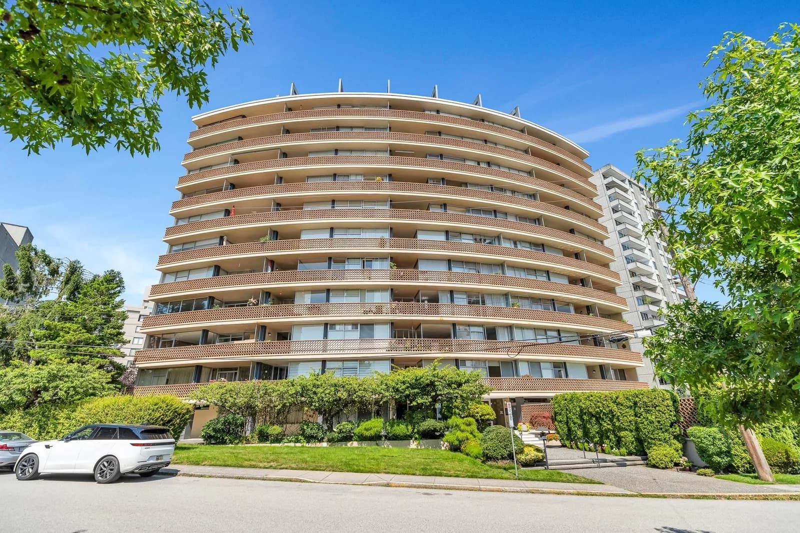 2135 ARGYLE AVENUE, West Vancouver