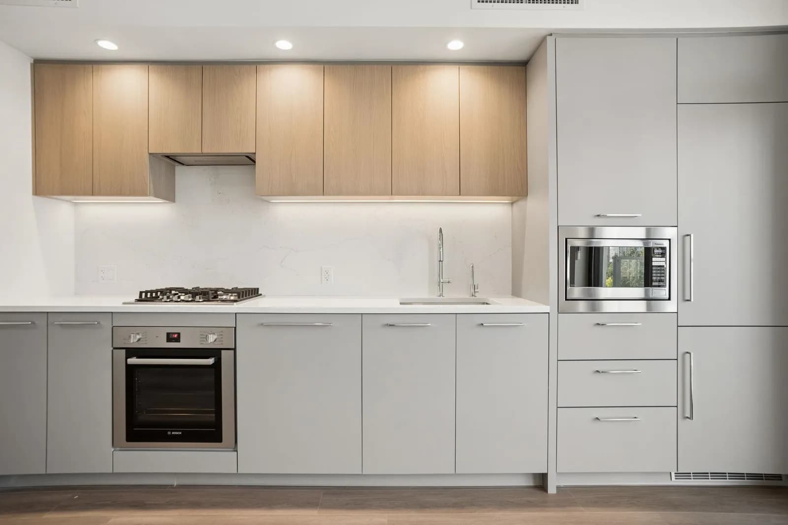 #1206 6608 SUSSEX AVENUE, Burnaby, BC photo 3