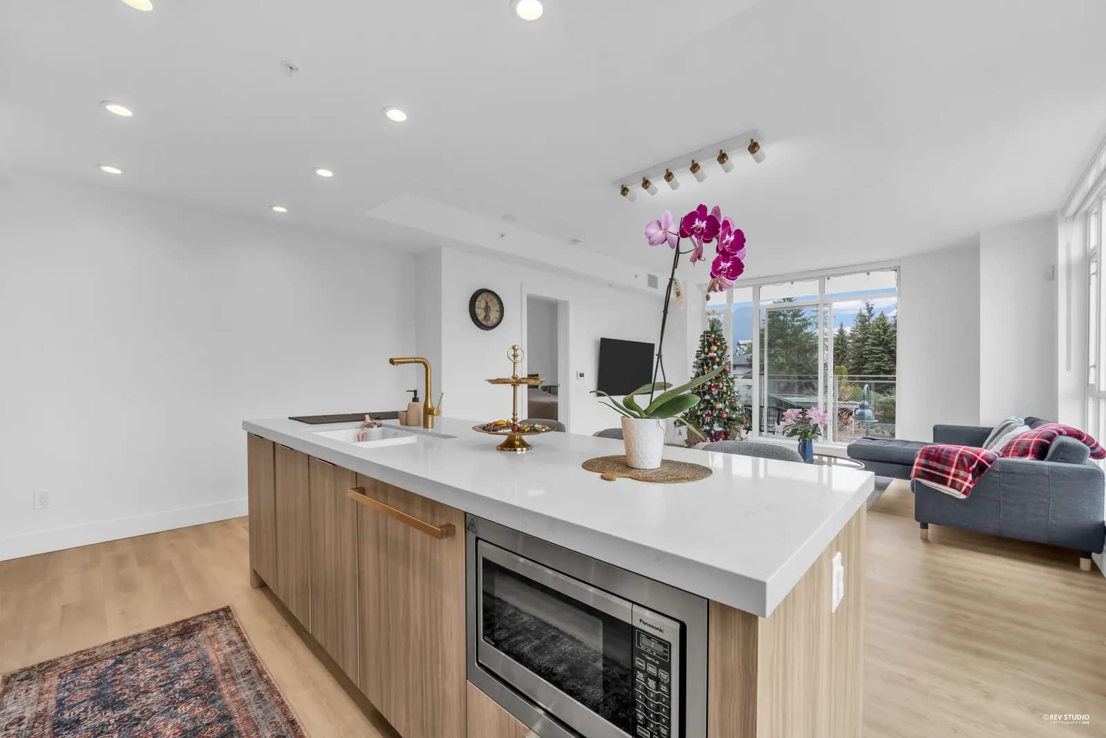 #208 2385 EMERY COURT, North Vancouver, BC photo 4