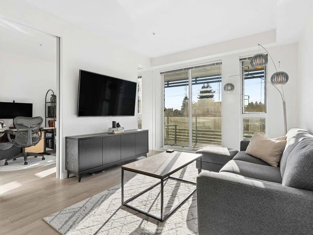 6677 CAMBIE STREET, Vancouver