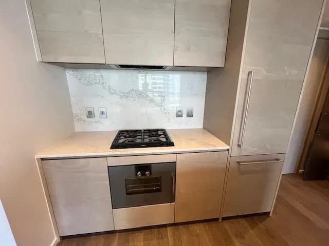 #902 1408 ROBSON STREET, Vancouver, BC photo 3